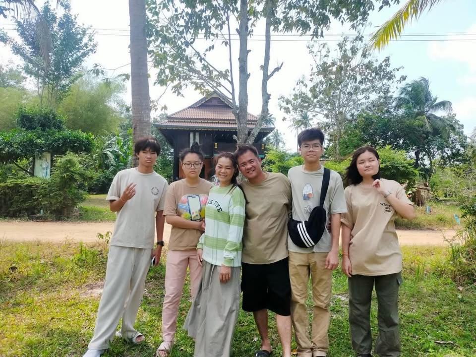 โฮมสเตย์บ้านนายสิงโตเขาคูหา Ban Khu Ha Nai ภายนอก รูปภาพ
