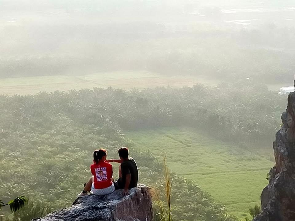 โฮมสเตย์บ้านนายสิงโตเขาคูหา Ban Khu Ha Nai ภายนอก รูปภาพ